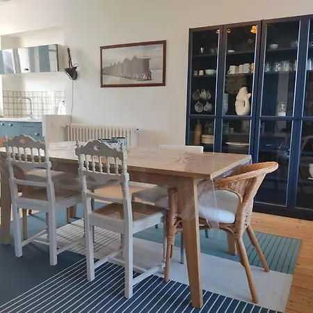 Maison Typique - Marche, Port Et La A 200m