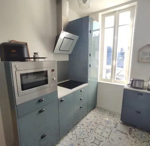 Maison Typique - Marche, Port Et La A 200m Holiday home