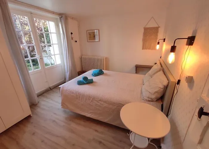 Maison Typique - Marche, Port Et La A 200m Holiday home