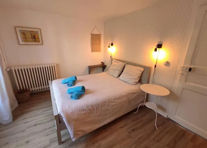 Holiday home Maison Typique - Marche, Port Et La A 200m Le Pouliguen